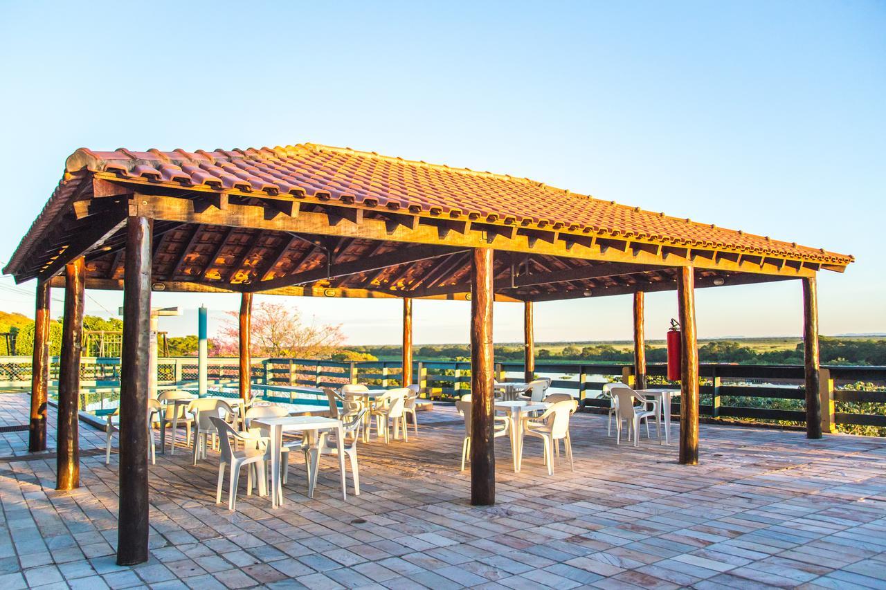 Candeias Hotel Gold Fish Corumbá Exteriör bild